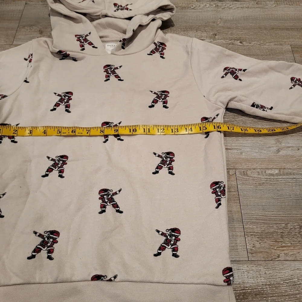 Denim & Flower Pullover Hoodie Tan with Santa Graphics Boys Size Medium